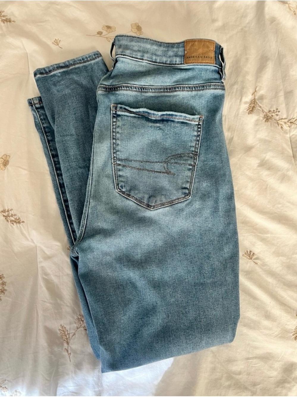 American Eagle high waisted skinny jeans size 12 short